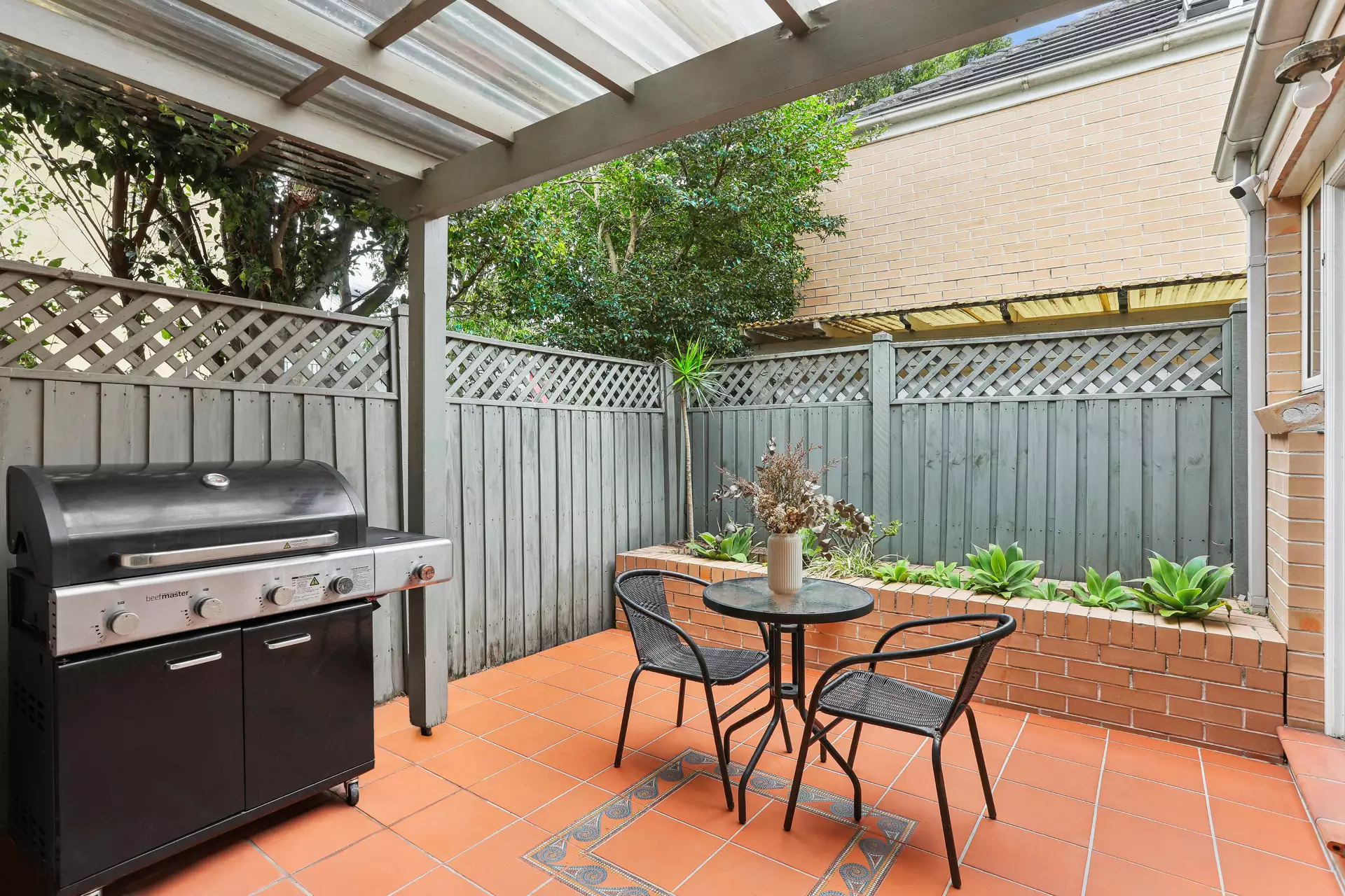 1/39-41 Macauley Street, Leichhardt Sold by Hudson McHugh - image 1