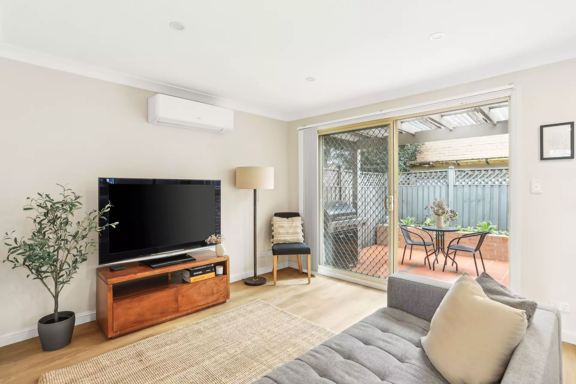 1/39-41 Macauley Street, Leichhardt Sold by Hudson McHugh - image 1