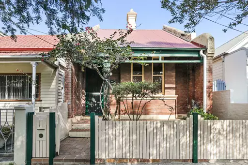 76 Moore Street, Leichhardt Sold by Hudson McHugh