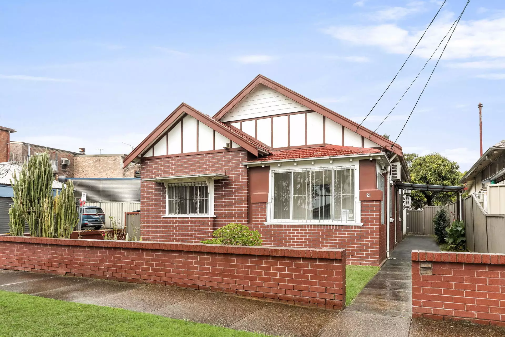 21 Earle Avenue, Ashfield Sold by Hudson McHugh - image 1