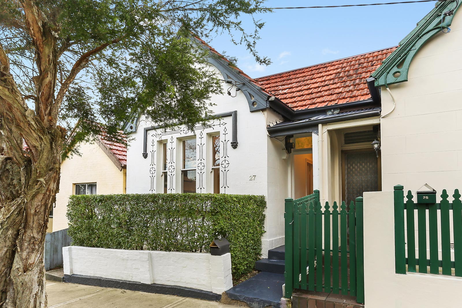 27 Day Street, Leichhardt Sold by Hudson McHugh - image 1