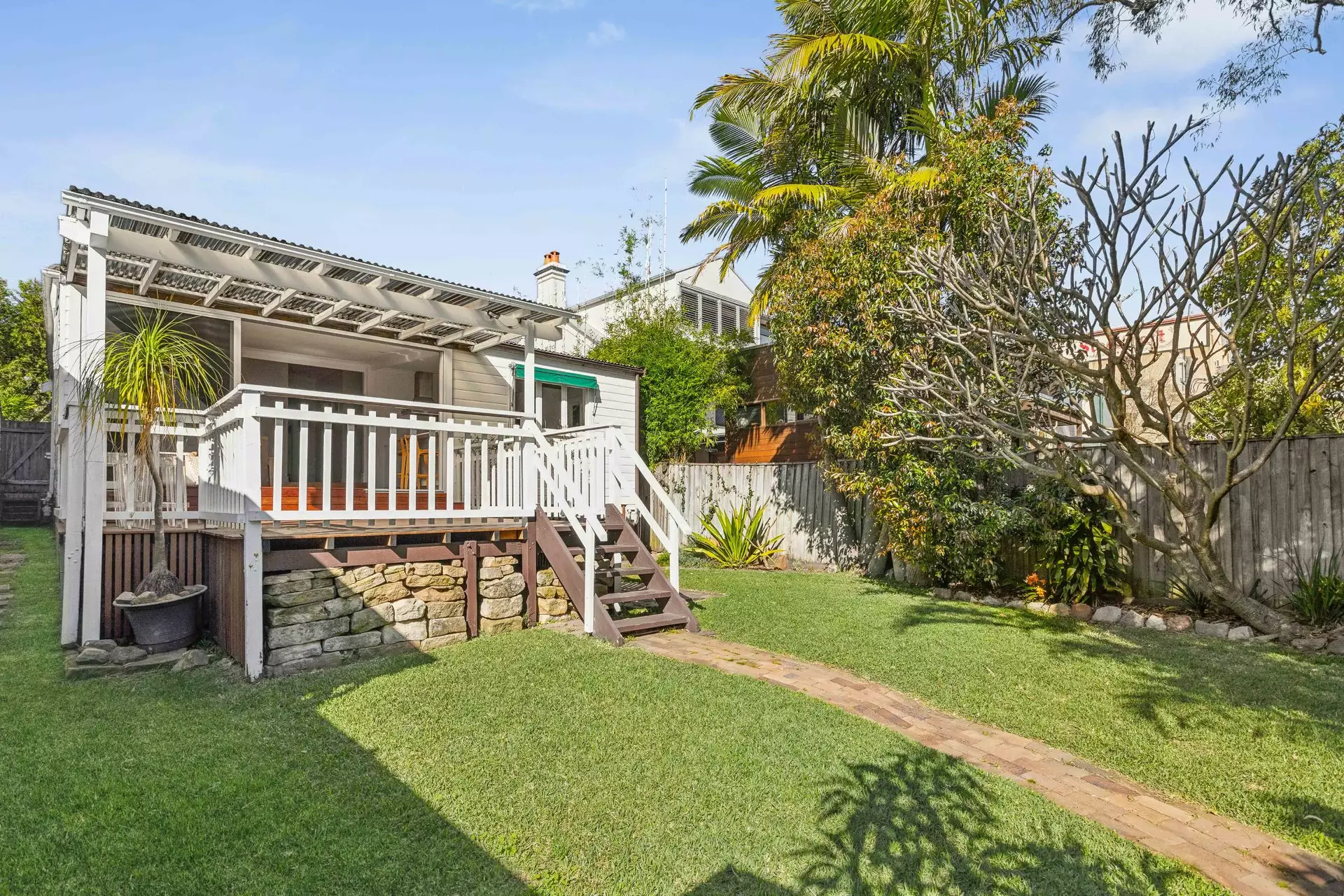 92 Francis Street, Leichhardt Sold by Hudson McHugh - image 1