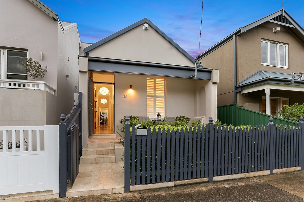 32 Hubert Street, Leichhardt Sold by Hudson McHugh - image 1