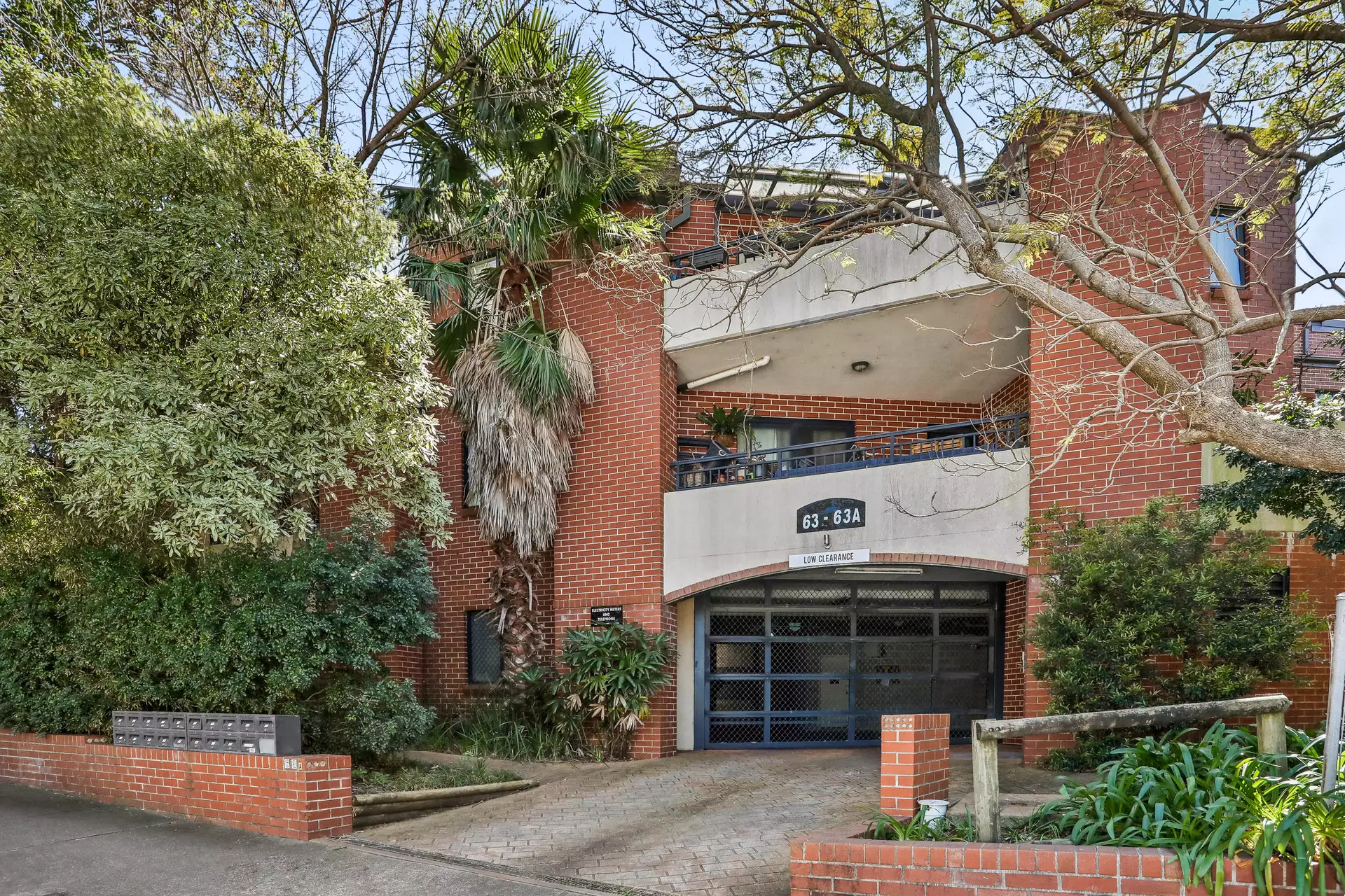 4/63A Grosvenor Crescent, Summer Hill Sold by Hudson McHugh - image 1