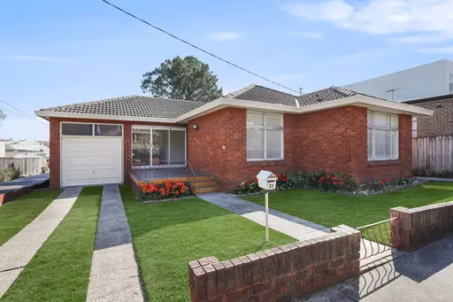 23 Myrtle Street, Leichhardt Sold by Hudson McHugh