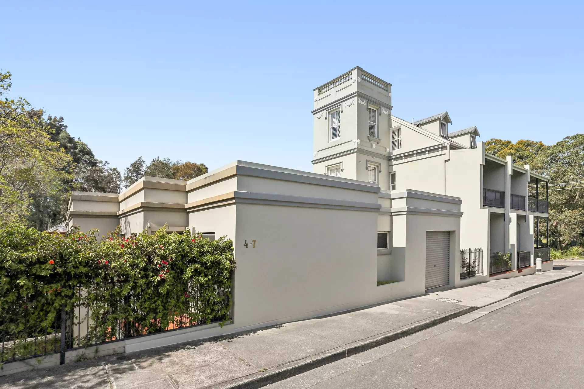 4/51 Piper Street, Lilyfield Sold by Hudson McHugh - image 1