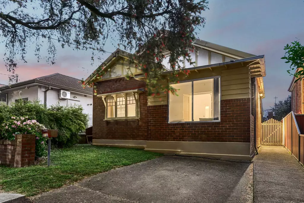 17 Whitfield Avenue, Ashbury Sold by Hudson McHugh