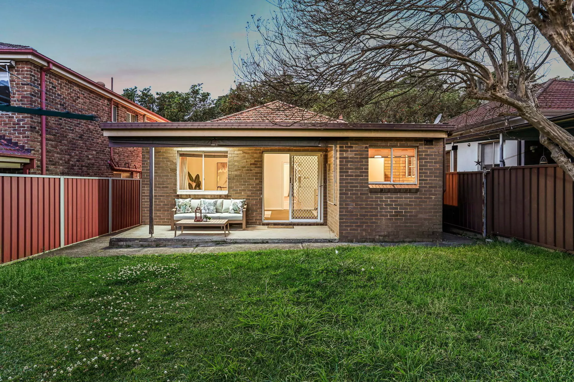 17 Whitfield Avenue, Ashbury Sold by Hudson McHugh - image 1