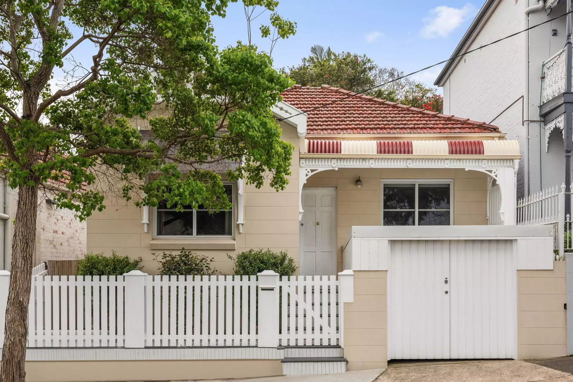 23 Cary Street, Leichhardt Sold by Hudson McHugh - image 1