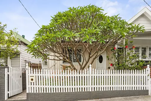 9 Burfitt Street, Leichhardt Leased by Hudson McHugh