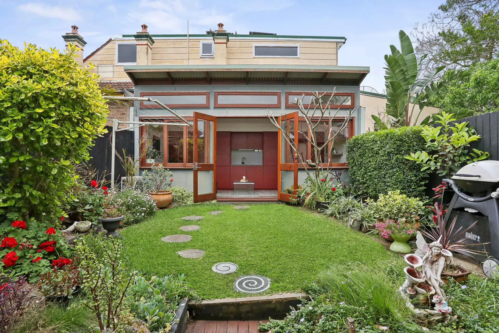 8 Blairgowrie Street, Dulwich Hill Auction by Hudson McHugh - image 1