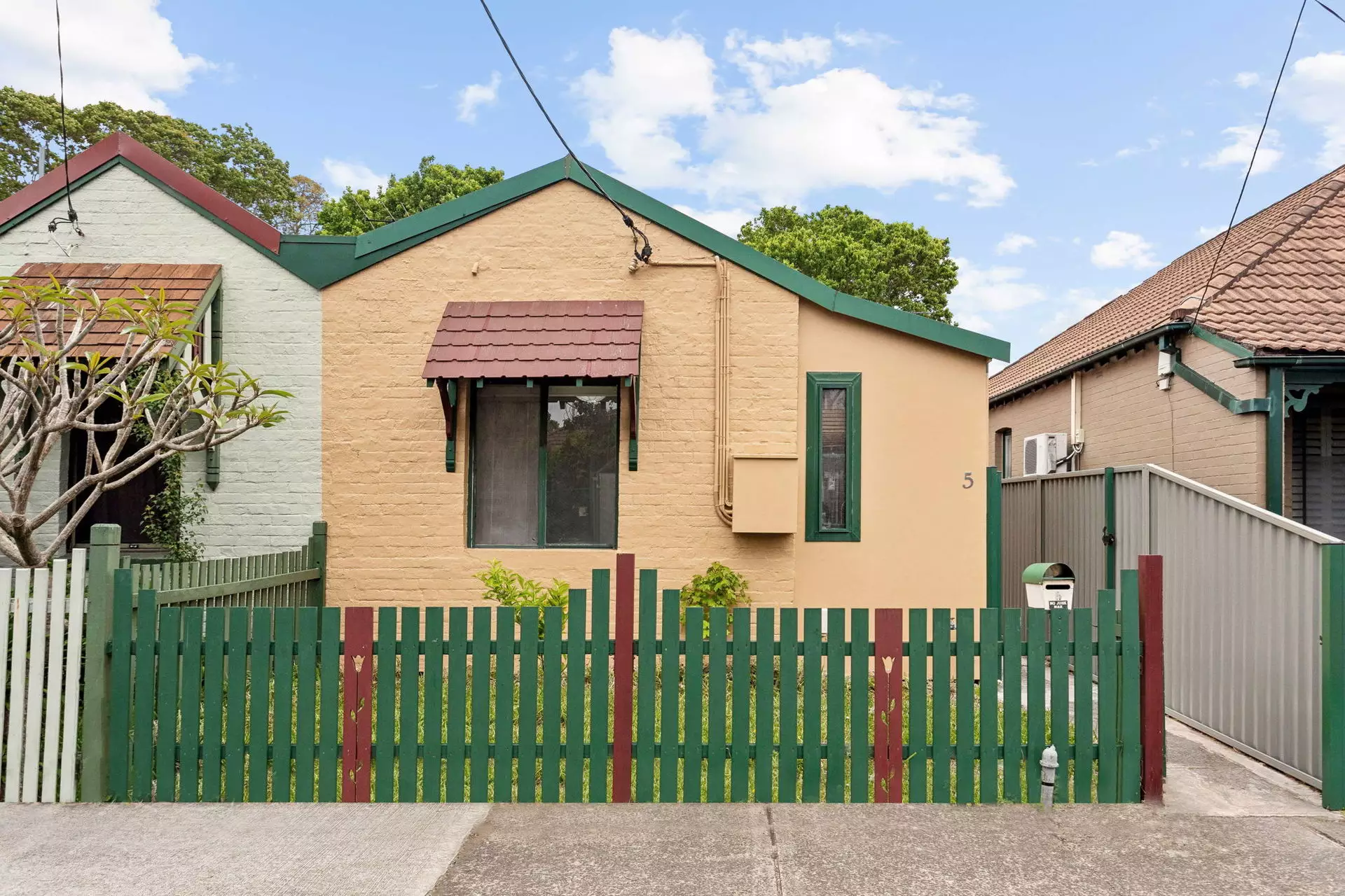 5 Etonville Parade, Croydon Auction by Hudson McHugh - image 1