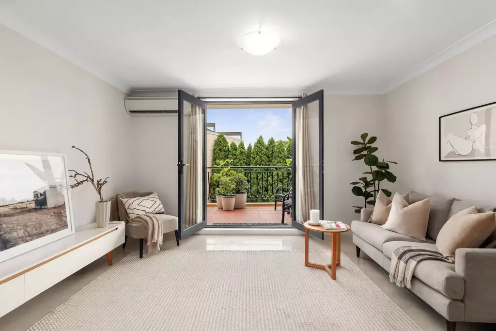 127/23 Norton Street, Leichhardt Auction by Hudson McHugh