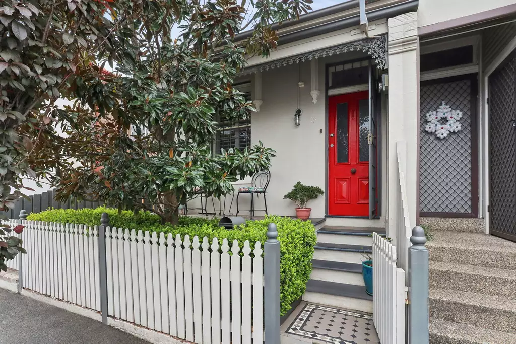 75 Rofe Street, Leichhardt Auction by Hudson McHugh