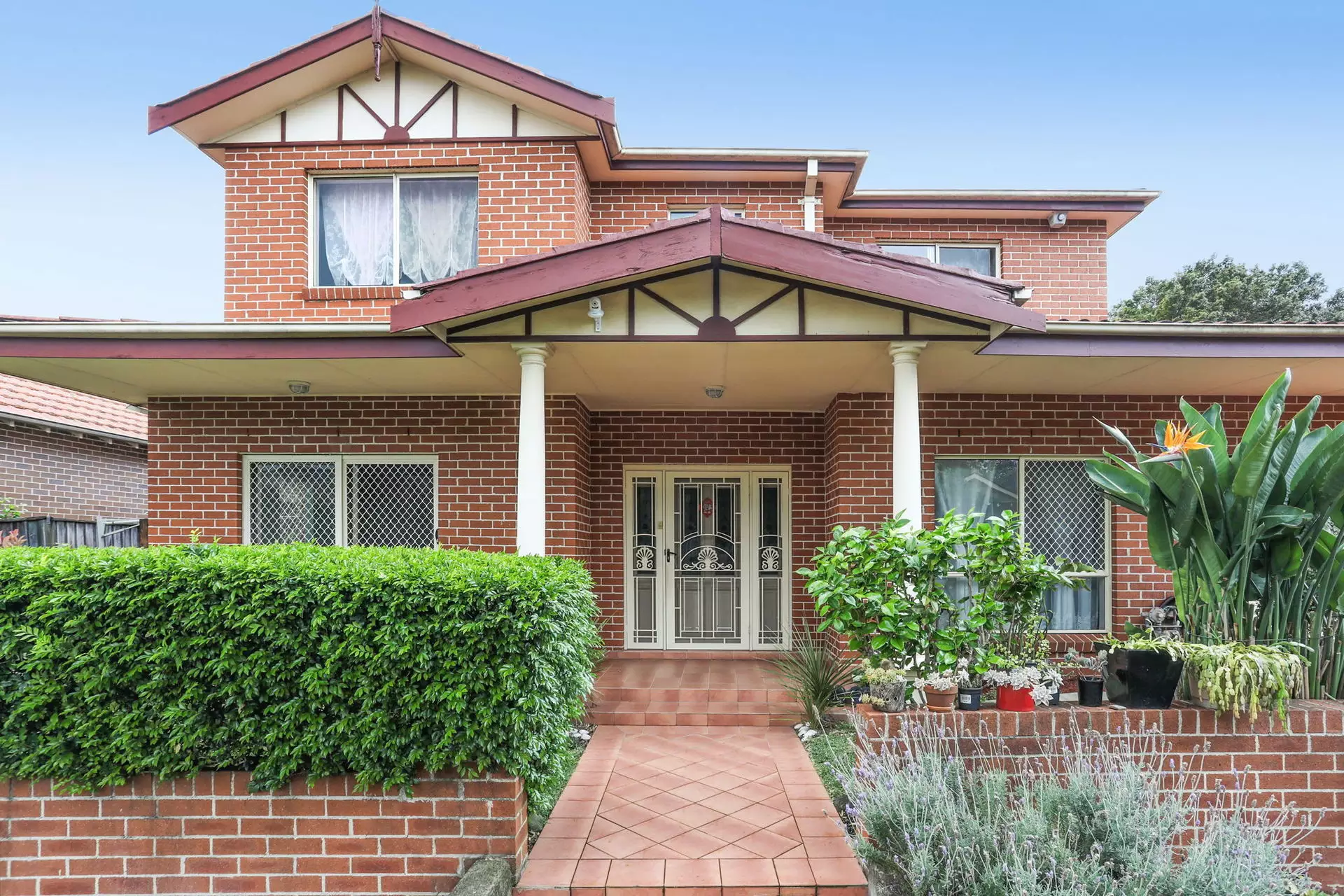 1/13 Melbourne Street, Concord Auction by Hudson McHugh - image 1