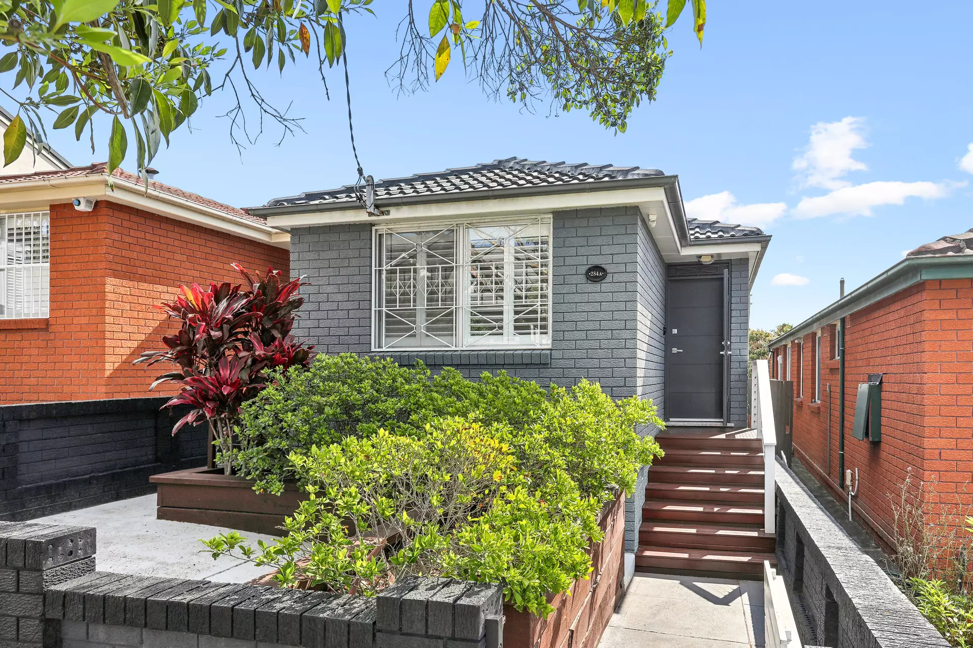 284a Elswick Street North, Leichhardt Sold by Hudson McHugh - image 1