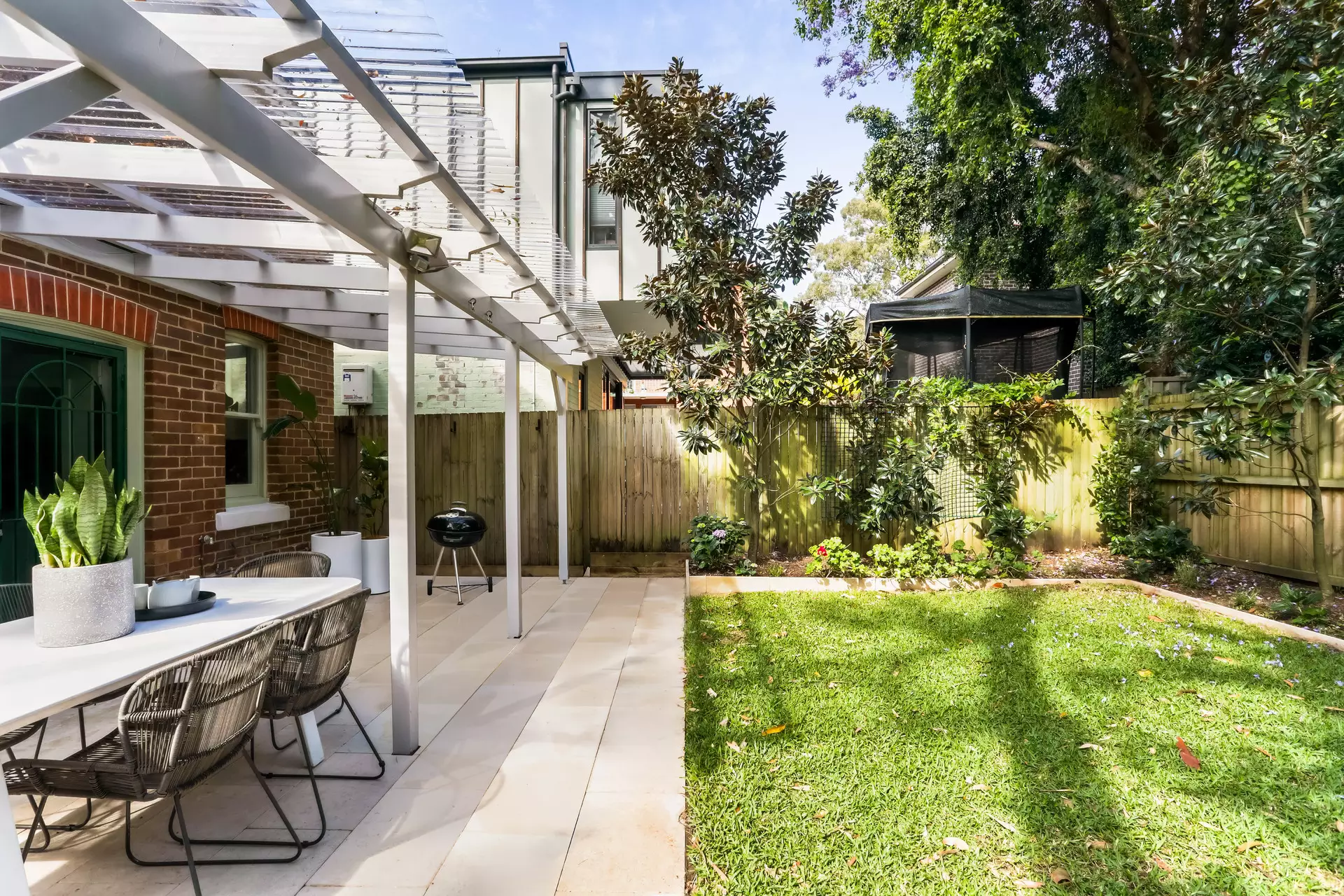 52 Sloane Street, Summer Hill Auction by Hudson McHugh - image 1