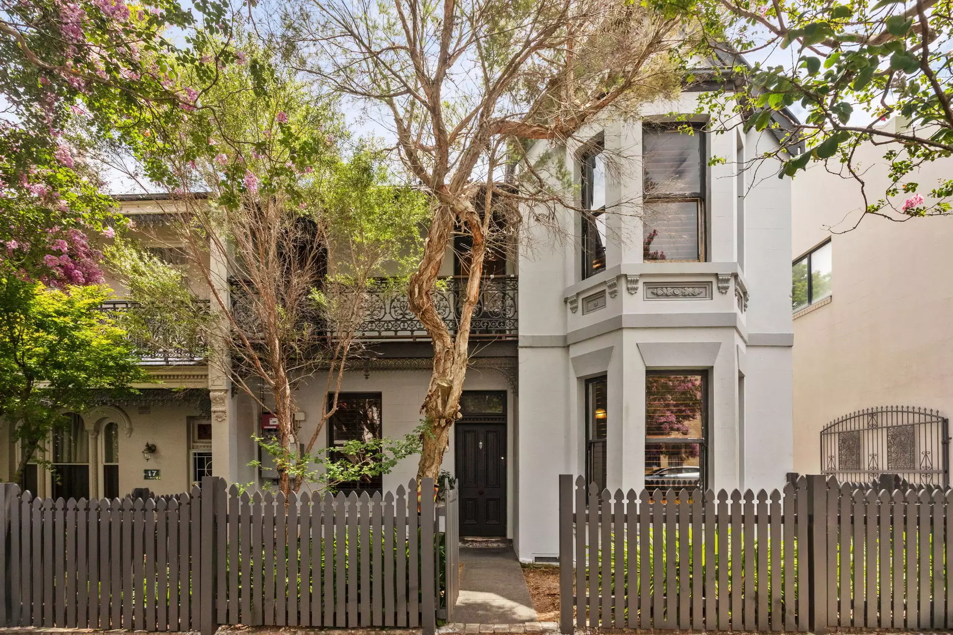 15 Carlisle Street, Leichhardt Auction by Hudson McHugh - image 1