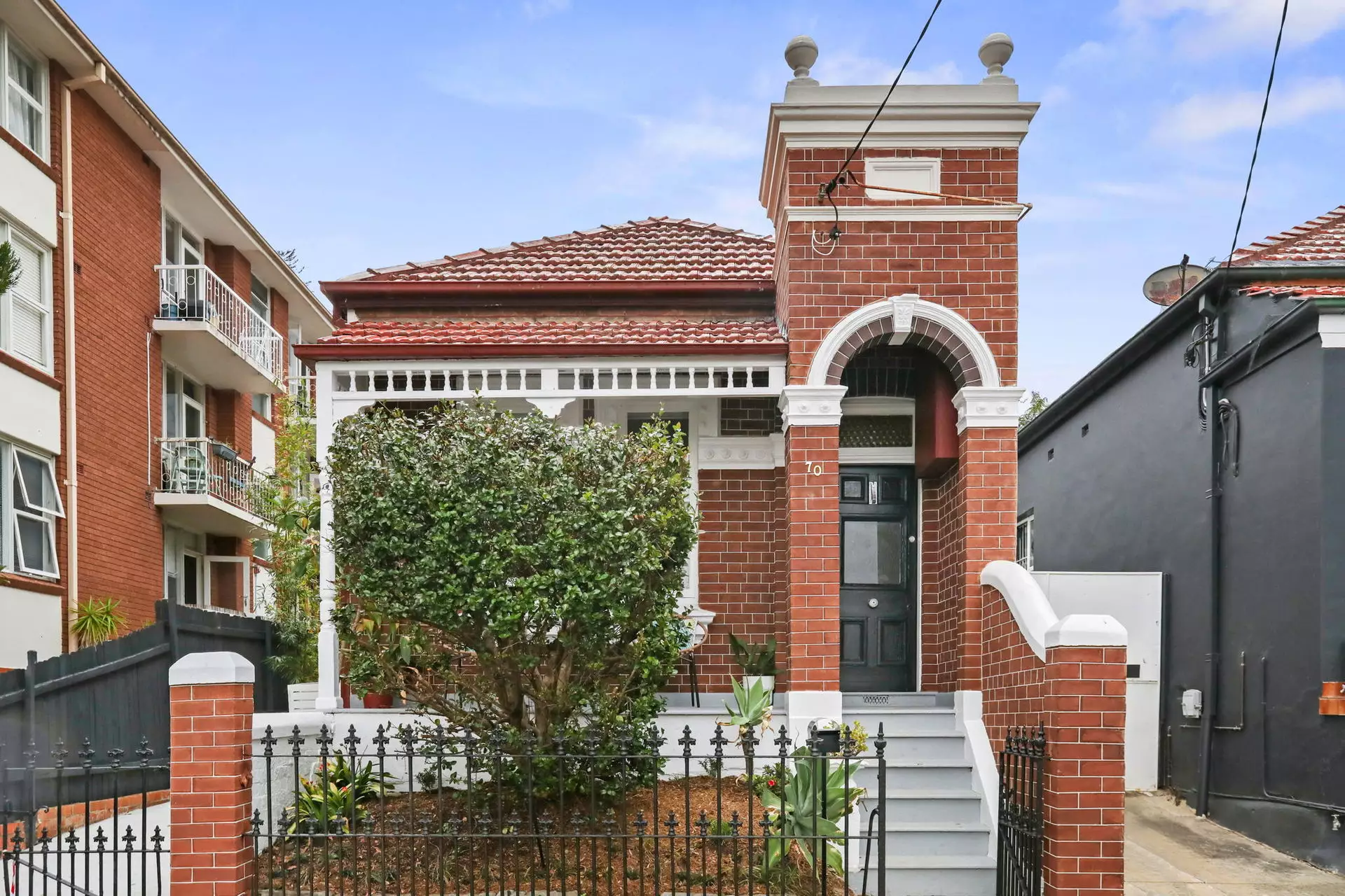 70 Macauley Street, Leichhardt Auction by Hudson McHugh - image 1