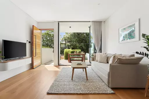 3/3 Ormond Street, Ashfield Sold by Hudson McHugh
