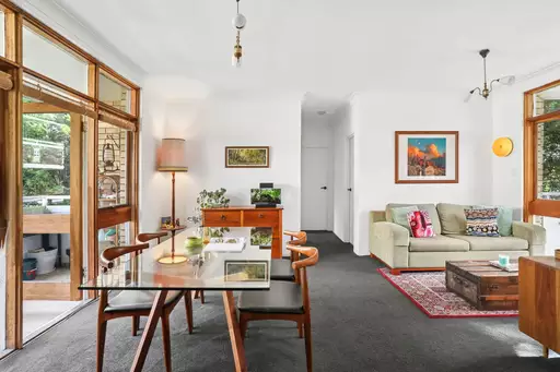 16/49 Grosvenor Crescent, Summer Hill Sold by Hudson McHugh