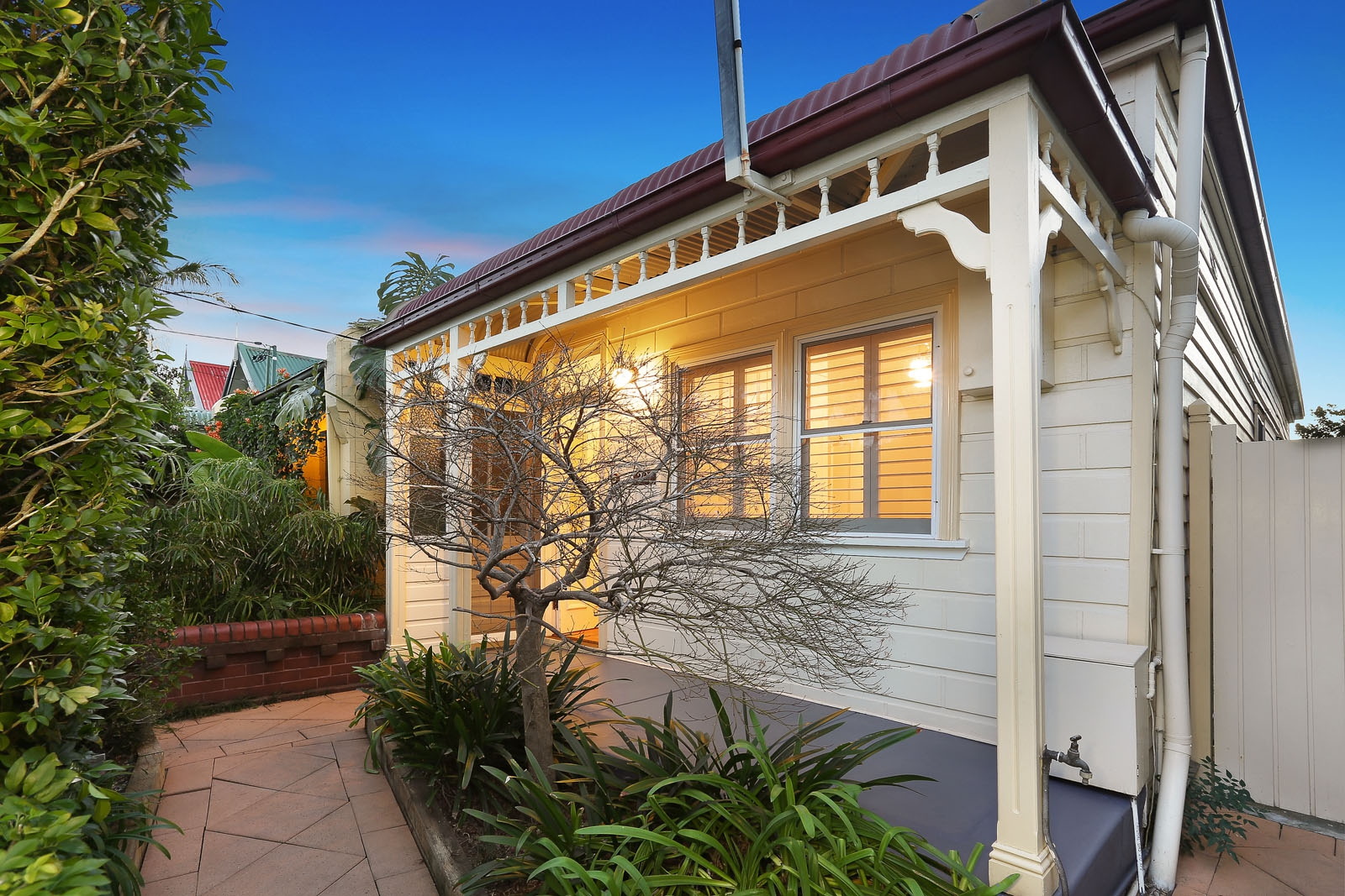 20 National Street, Leichhardt Sold by Hudson McHugh - image 1