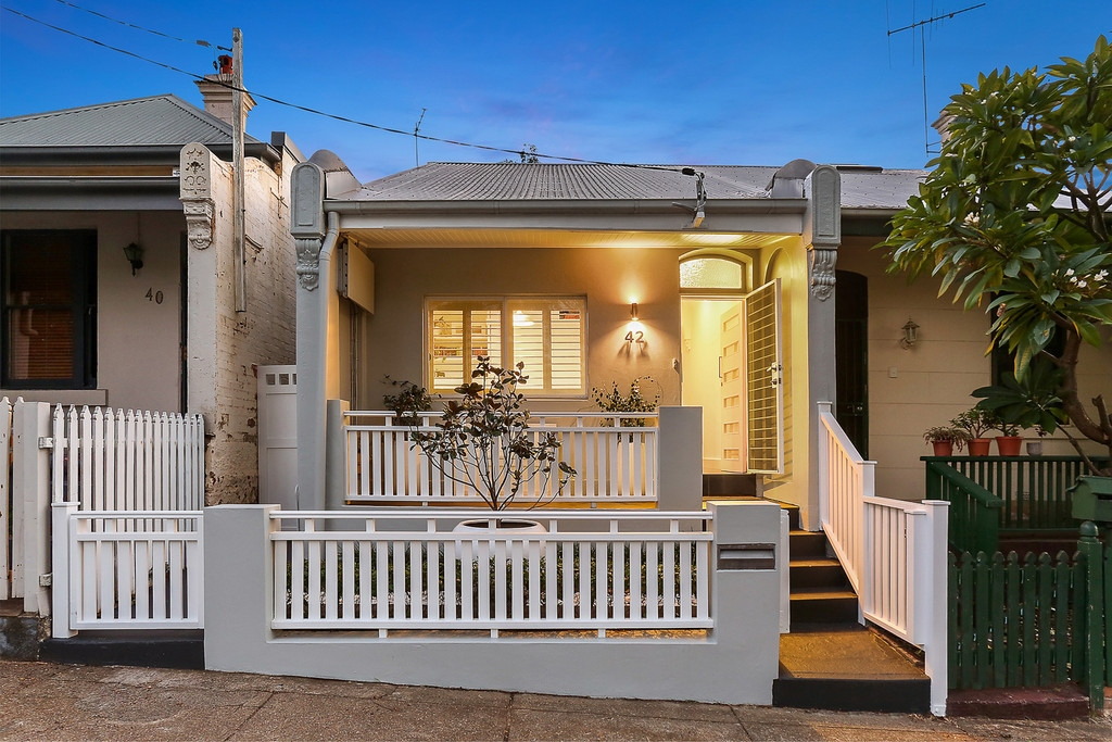 42 Excelsior Street, Leichhardt Sold by Hudson McHugh - image 1