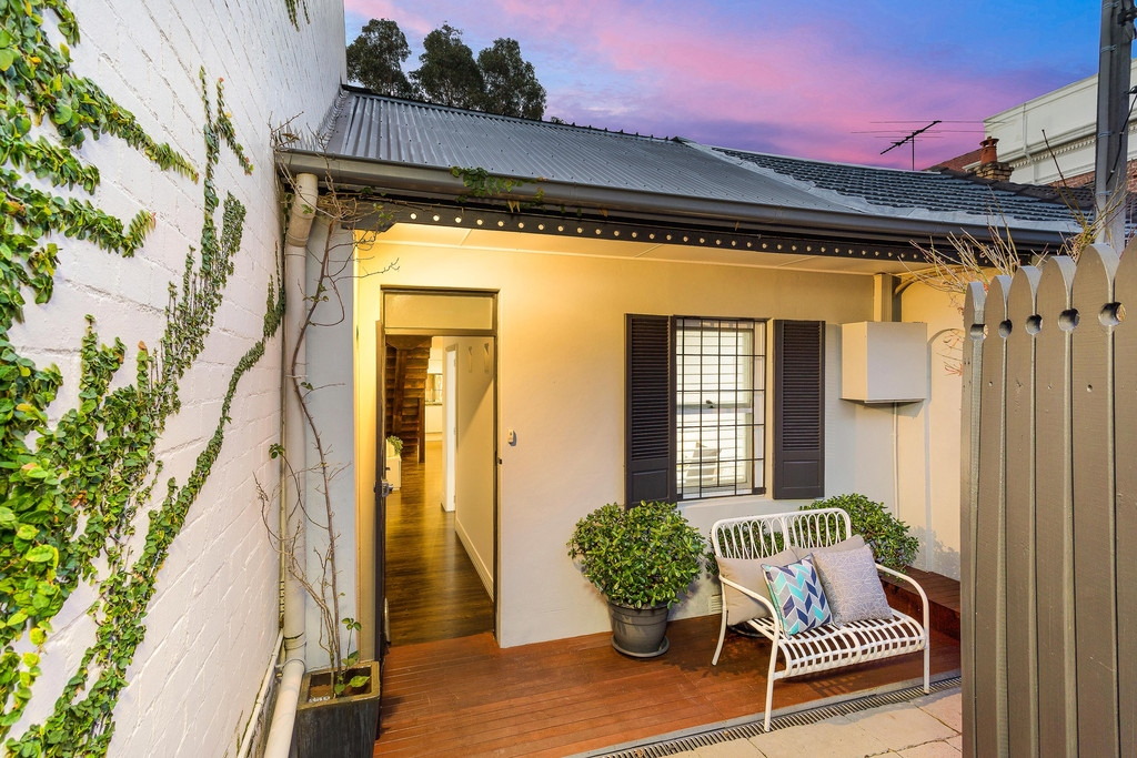 25 Marlborough Street, Leichhardt Sold by Hudson McHugh - image 1