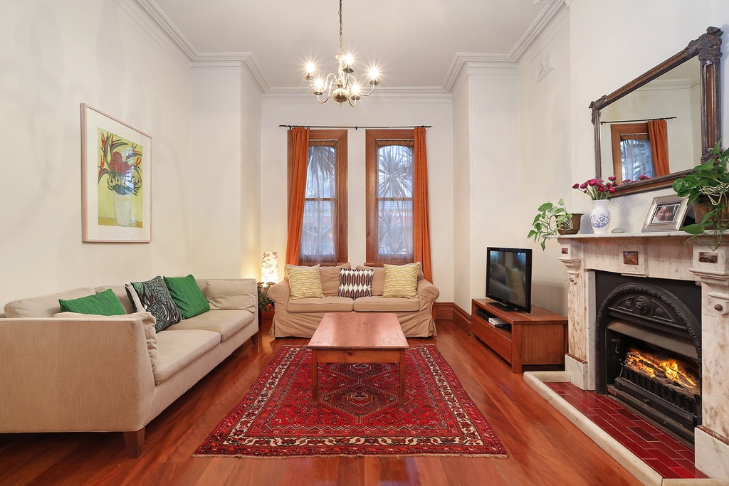 16 John Street, Petersham Sold by Hudson McHugh - image 1