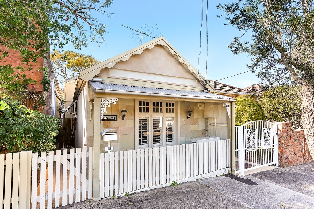 19 Emma Street, Leichhardt Leased by Hudson McHugh - image 1