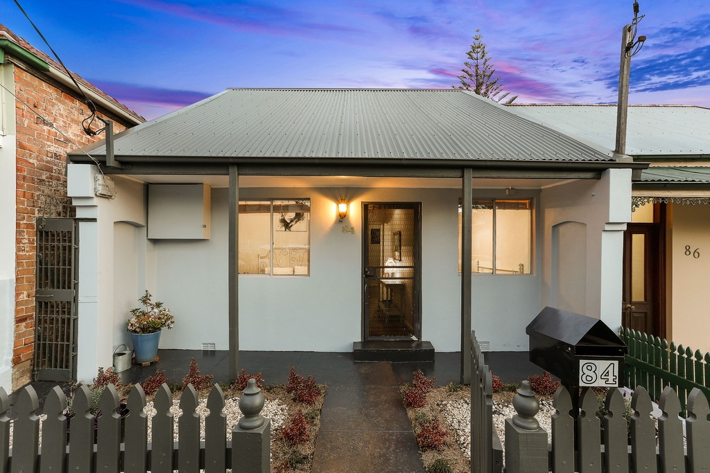 84 Carlisle Street, Leichhardt Sold by Hudson McHugh - image 1