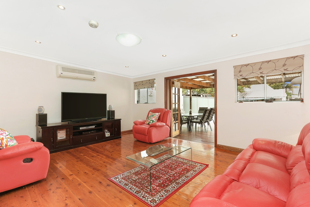 84 Carlisle Street, Leichhardt Sold by Hudson McHugh - image 1