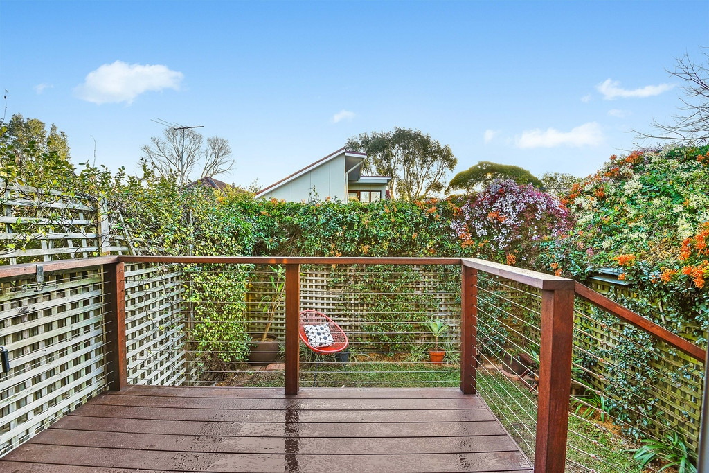 16a James Street, Leichhardt Sold by Hudson McHugh - image 1