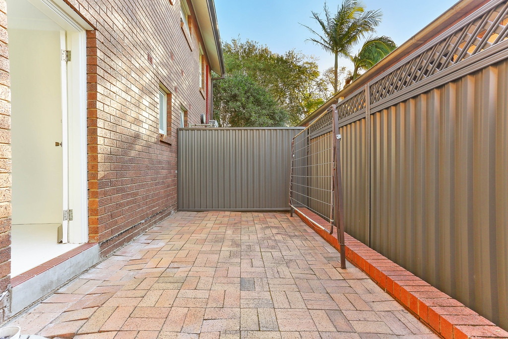 2/83 Foster Street, Leichhardt Sold by Hudson McHugh - image 1