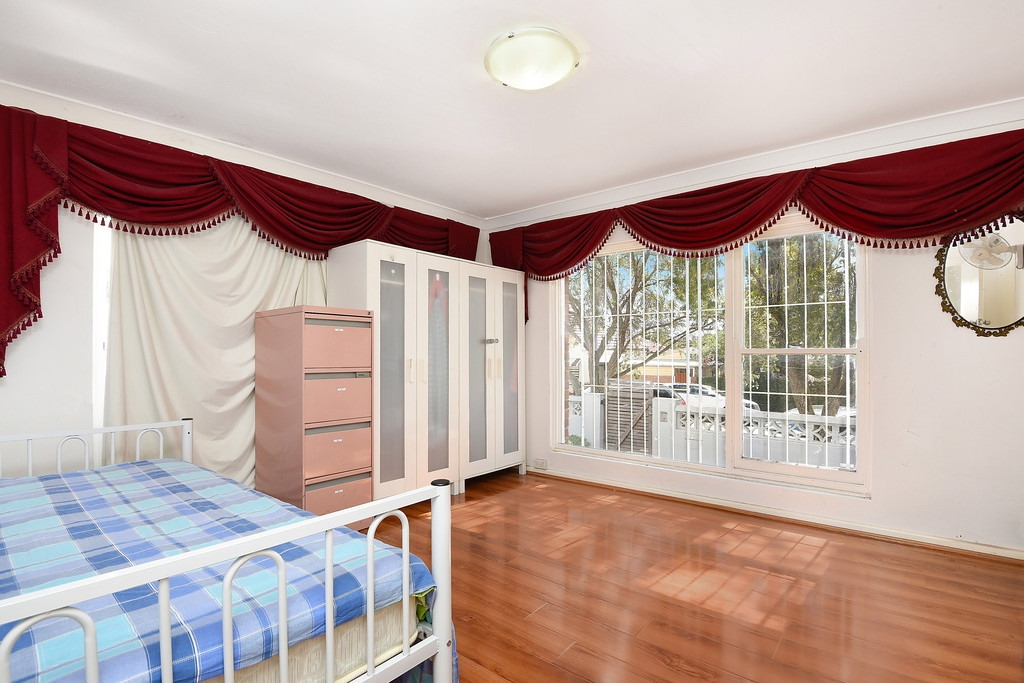 254 Flood Street, Leichhardt Sold by Hudson McHugh - image 1