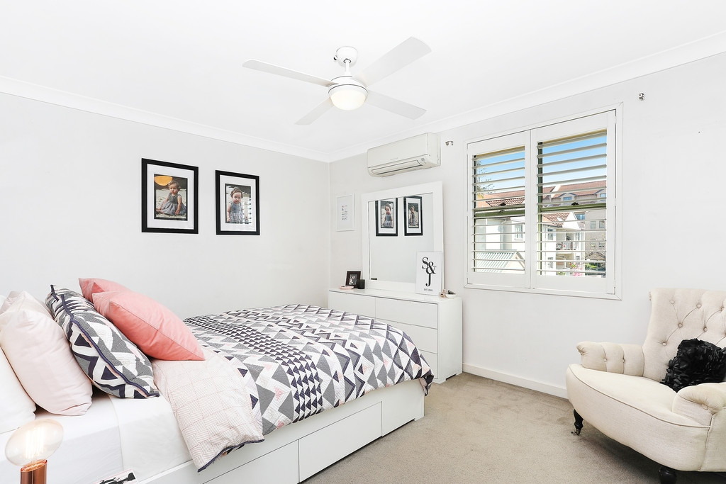 138/69 Allen Street (access Via Francis St), Leichhardt Sold by Hudson McHugh - image 1