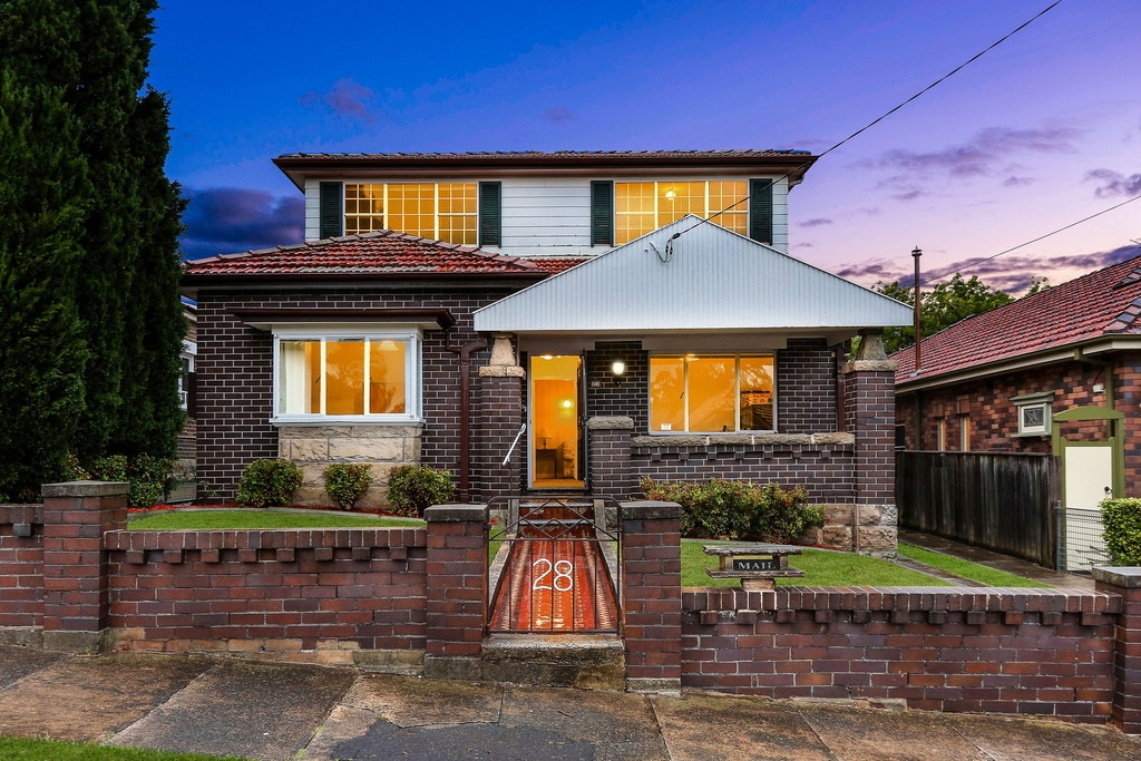 28 Hugh Avenue, Dulwich Hill Sold by Hudson McHugh - image 1