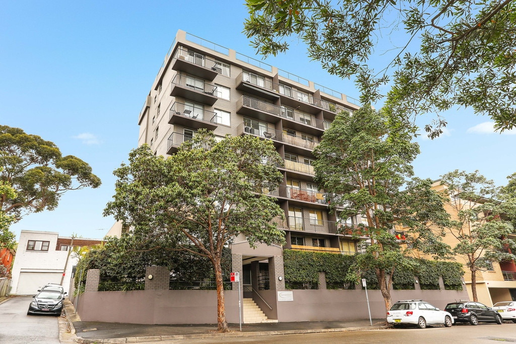 705/144 Mallett Street, Camperdown Sold by Hudson McHugh - image 1