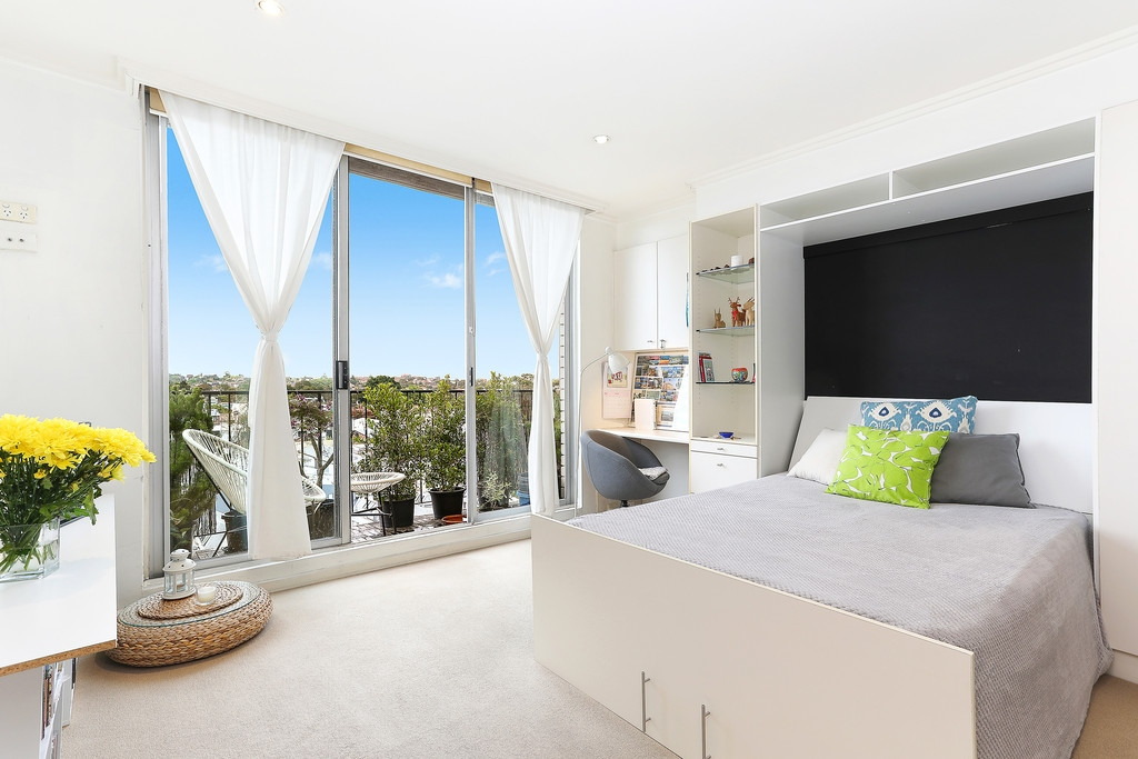 705/144 Mallett Street, Camperdown Sold by Hudson McHugh - image 1