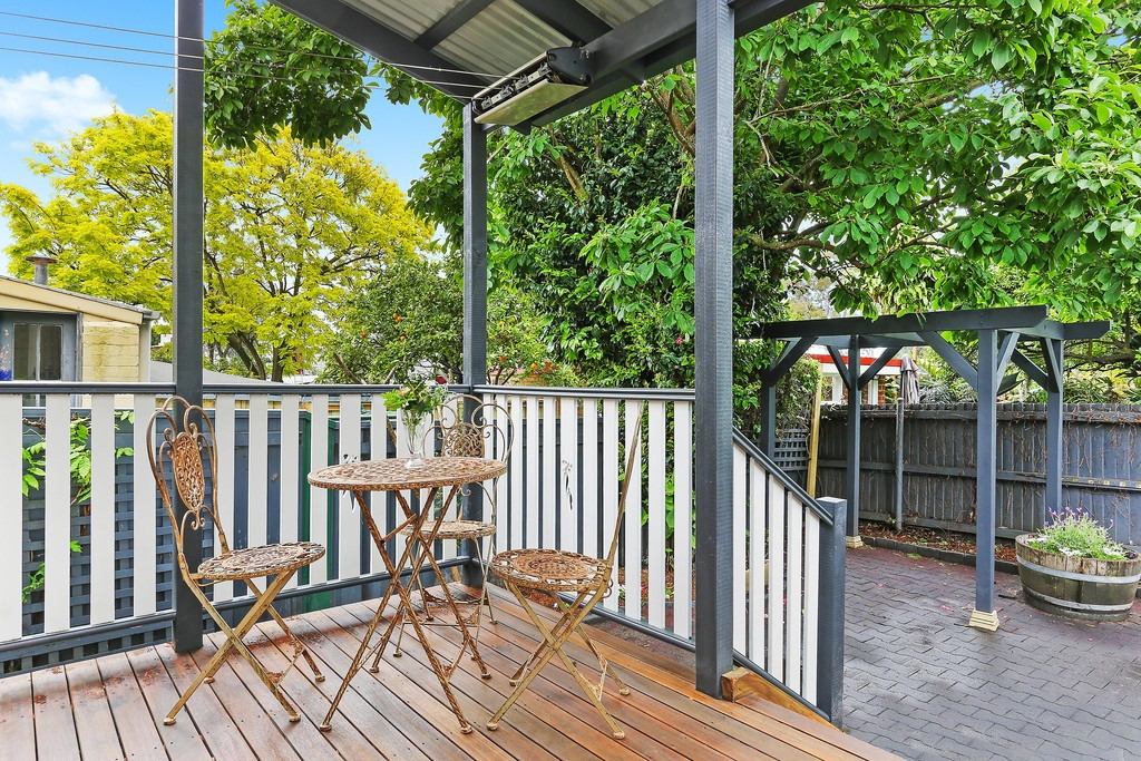 25 Collins Street, Annandale Sold by Hudson McHugh - image 1