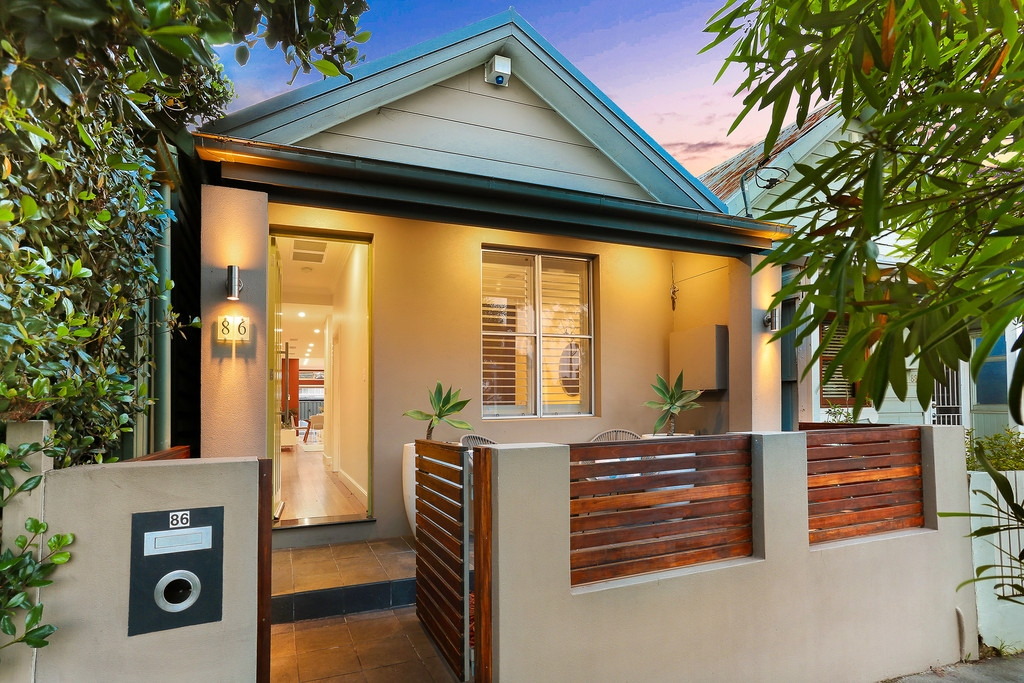 86 Flood Street, Leichhardt Sold by Hudson McHugh - image 1