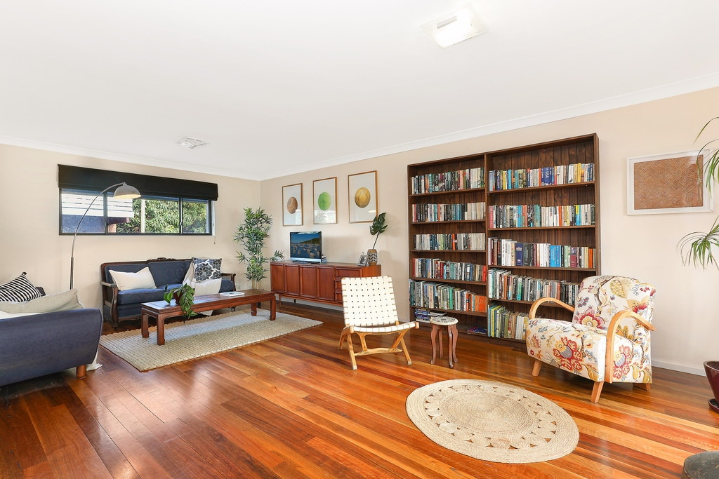 2/8A Riverside Crescent, Marrickville Sold by Hudson McHugh - image 1