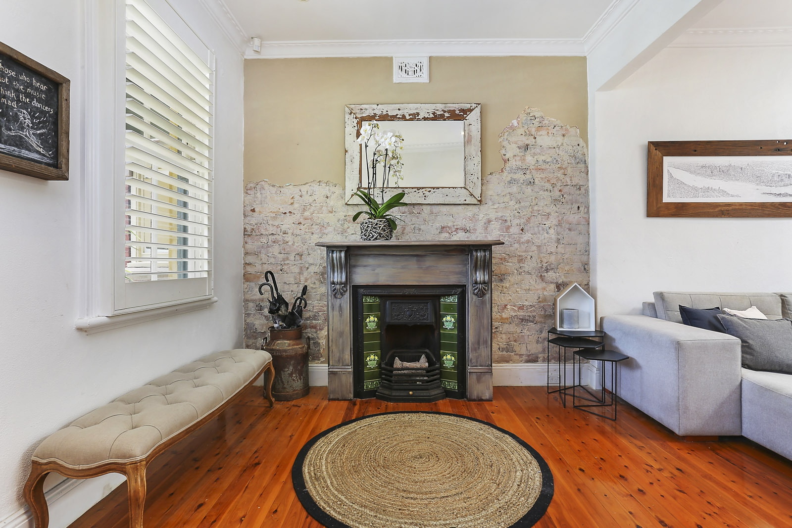 19 Charles Street, Leichhardt Sold by Hudson McHugh - image 1