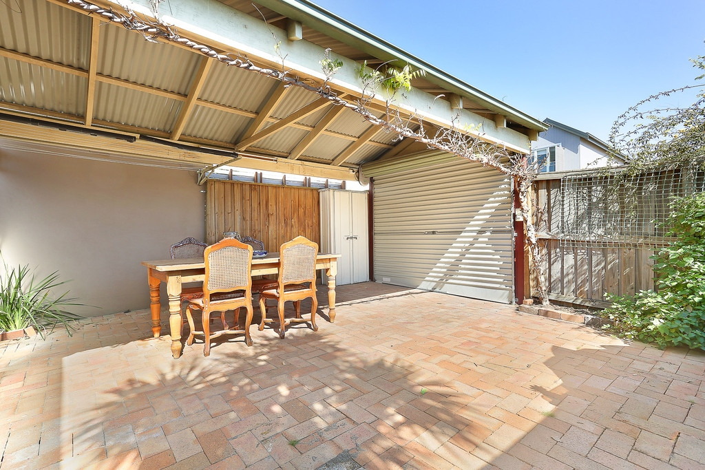 14 Hubert Street, Leichhardt Leased by Hudson McHugh - image 1