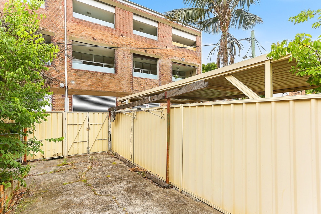 8 Roberts Street, Camperdown Leased by Hudson McHugh - image 1