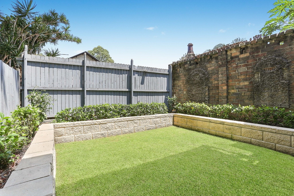 28 James Street, Leichhardt Sold by Hudson McHugh - image 1