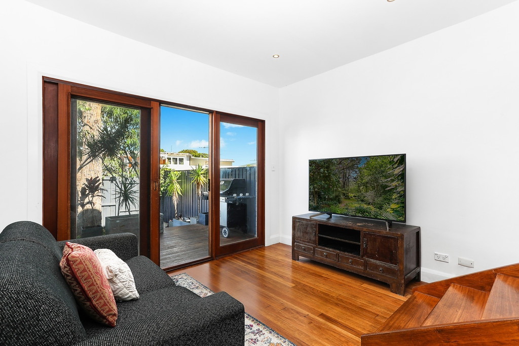 26 Rofe Street, Leichhardt Sold by Hudson McHugh - image 1