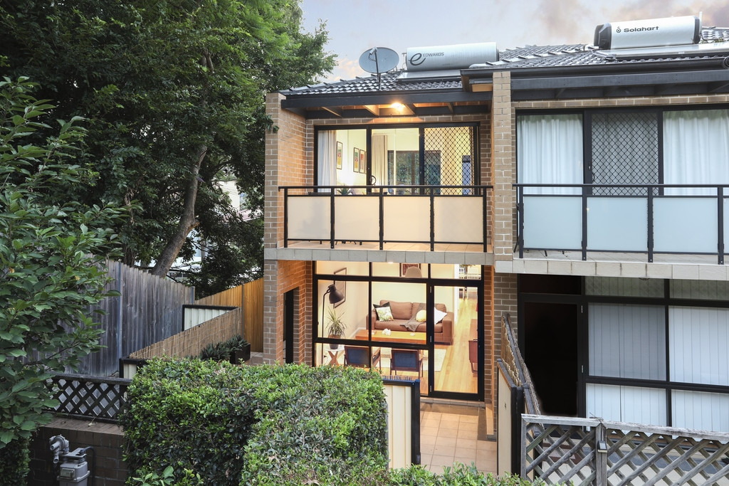 4/13 Moore Lane, Lilyfield Leased by Hudson McHugh - image 1
