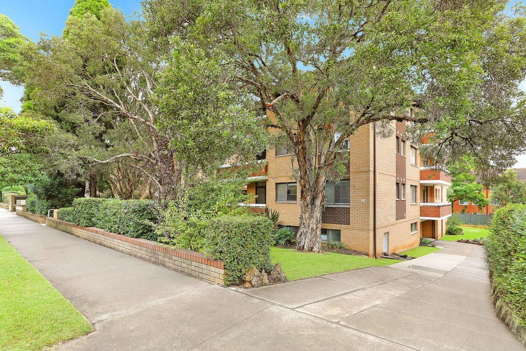 2/19-21 Tintern Road, Ashfield Sold by Hudson McHugh - image 1