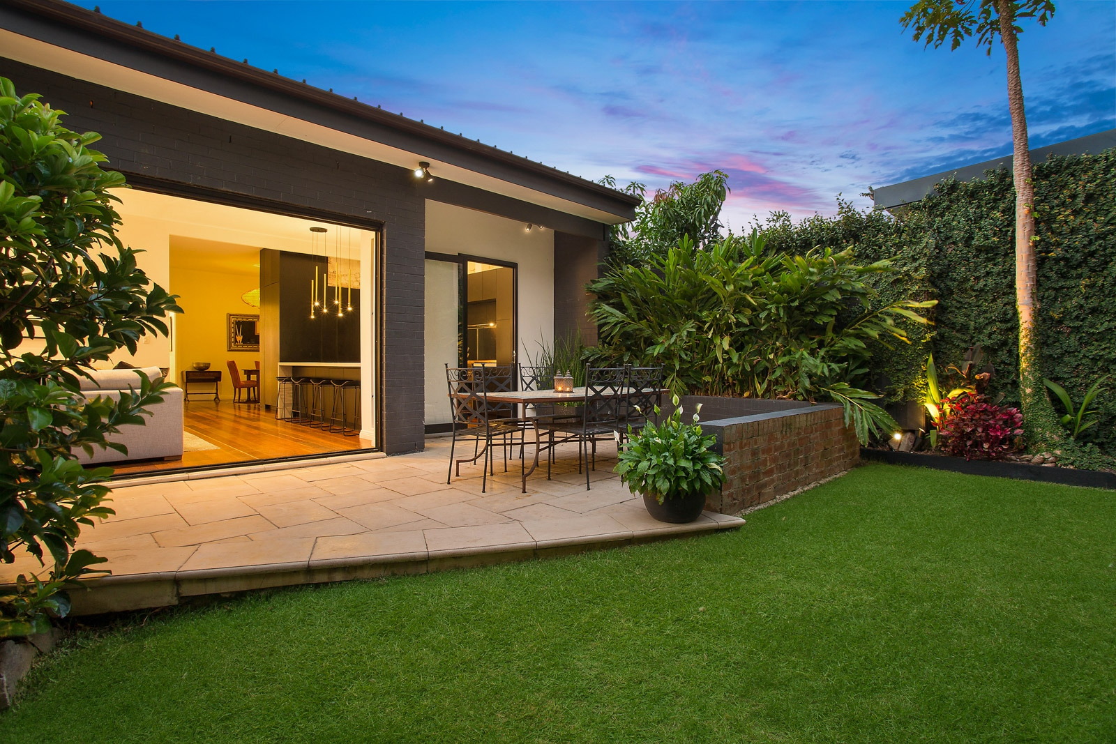 8 MacAuley Street, Leichhardt Sold by Hudson McHugh - image 1